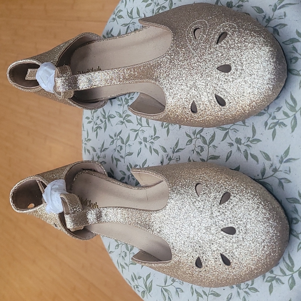 Modcloth gold flats size 11w